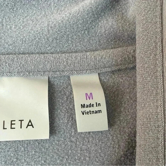 Athleta Women's Medium Grey Plush Tech Running Hoodie Fleece Lined 138249 Med M - Picture 3 of 7